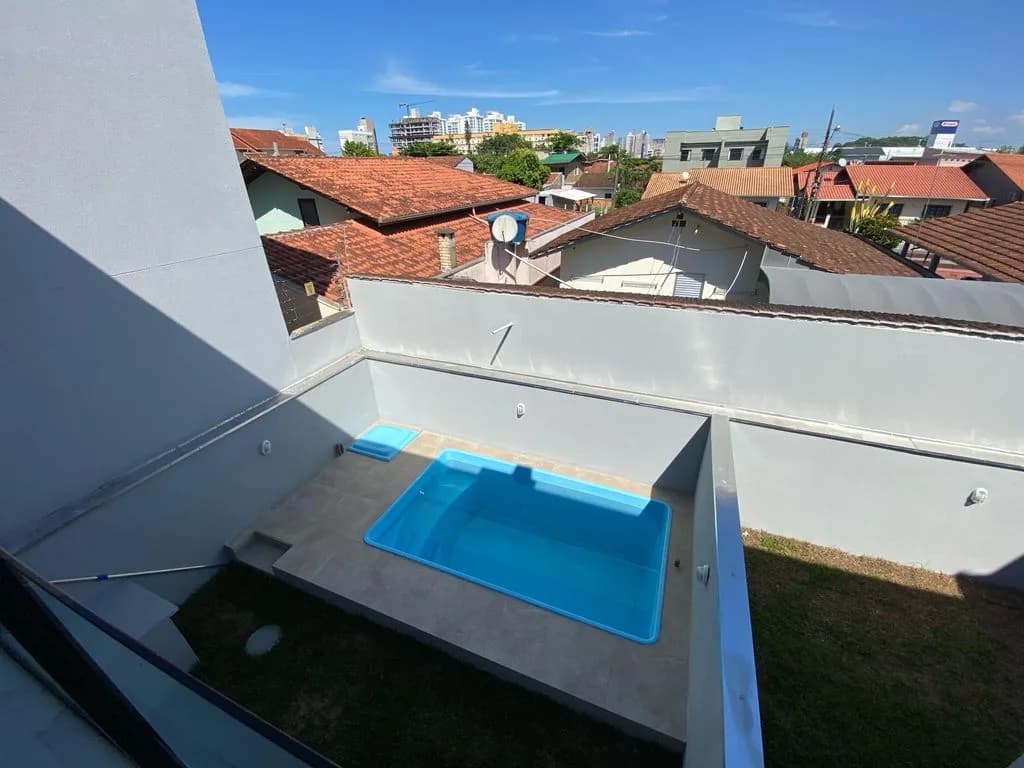 Apartamento, em Bairro Itacolomi, Balneário Piçarras/SC